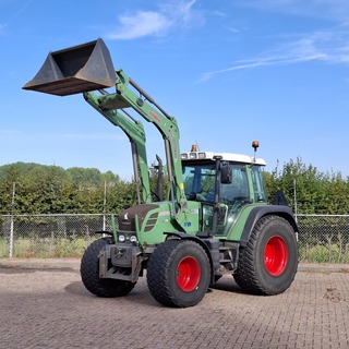 Land- of bosbouwtrekker, FENDT, 309 Vario, 2009, met STOLL ROBUST FZ 2