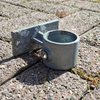Partij steigerbuis koppelstukken | muurbevestiging/leuningdrager