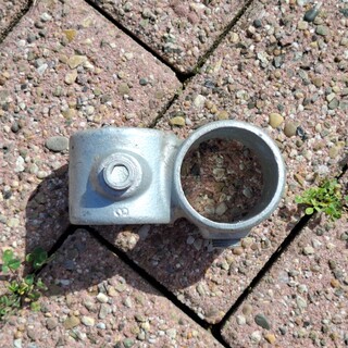 Partij steigerbuis koppelstukken | kruisstuk 90 graden