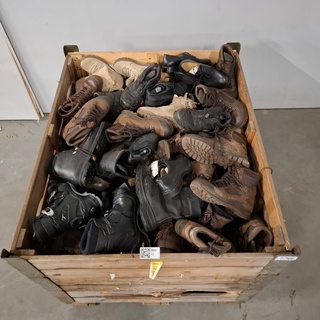 Partij schoenen in diverse soorten en maten, Meindl / Lowa / Haix