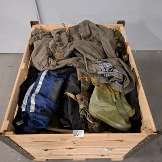 Partij camouflage kleding en uitrusting, Woodland / KPU / KL / Falke /