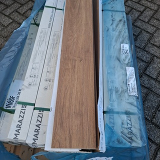 Ca. 17 pak a 8 stuks Wandtegel Marazzi, tono color