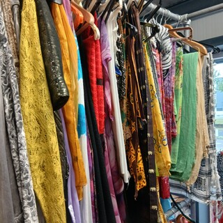 Ca. 63x Chinees oosterse kleding