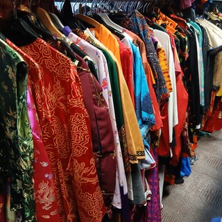 Ca. 101x Chinees oosterse outfits