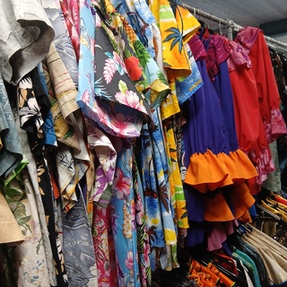 Ca. 60x Hawaï en Mexicaans outfits