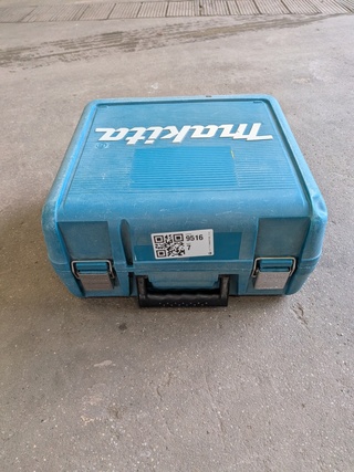 Boven freesmachine Makita, 900 W, bouwjaar 2017