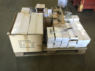 Pallet sanitair lampen + douchekoppen