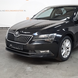 Personenauto, Skoda, Superb Combi 1.6 TDI Style