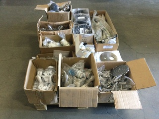 Pallet met diverse sanitair artikelen