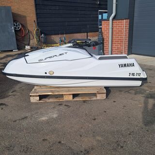 ‘Stand-up’ waterscooter, YAMAHA, WaveRunner SuperJet, 2021, (2-YG-712)