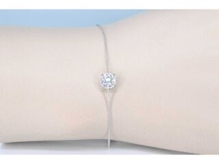 Witgouden armband met een diamanten bedel