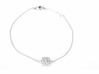 Witgouden armband met een diamanten bedel