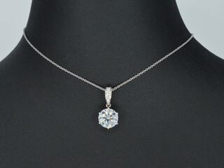 Witgouden solitair hanger met een diamant van 1.50 carat, excl. kettin