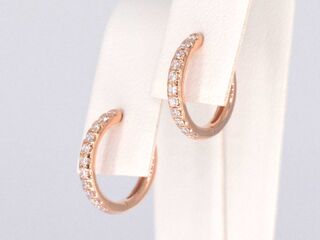 Rosegouden oorbellen met diamanten