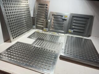 Ca. 46x Ventilatieplaten en schoepenroosters Gavo