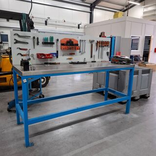 Werkbank met inhoud