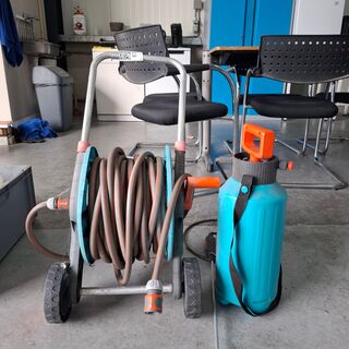 Tuinslanghaspel met drukvat Gardena