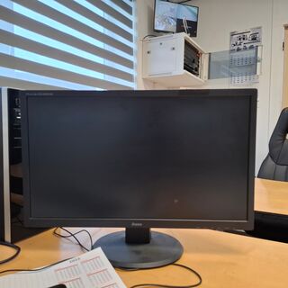 2x Monitor Iiyama, diverse modellen