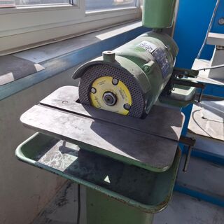 Diamant lapmachine op kolom Baldor, A-715-340