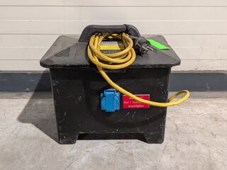 Scheidingstransformator 230V 2500VA, Elspro, Aachen 3980002, 2018