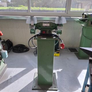 Dubbele slijpsteen op kolom KEF, 1036246
