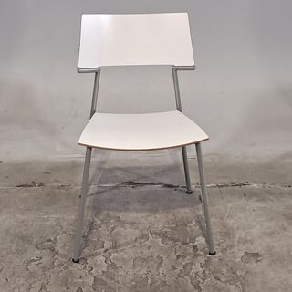Partij diverse stoelen en bureaustoelen