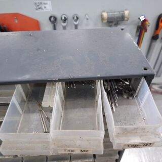 Partij divers draadtapgereedschap