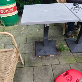 Terras Tafel, grijs
