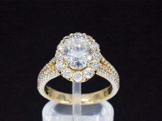 Gouden halsketting met diamanten ‘chai’