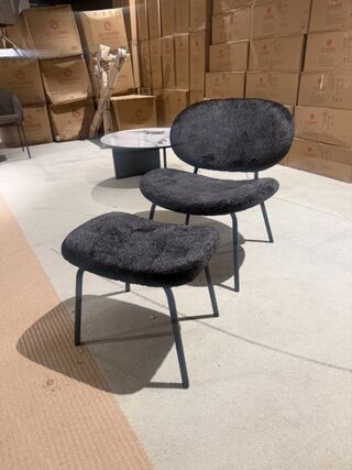 Fauteuil met voetenbank Homebound, Pip, zwart