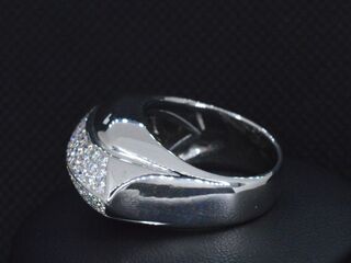 Designer ring van goud met diamanten