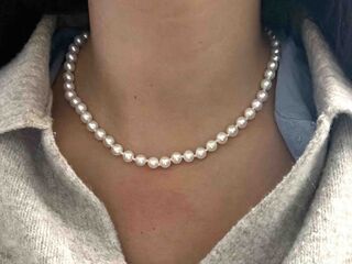 Parelsnoer met witgouden sluiting met diamant