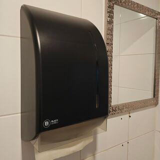 Toilet garnituur, black satino