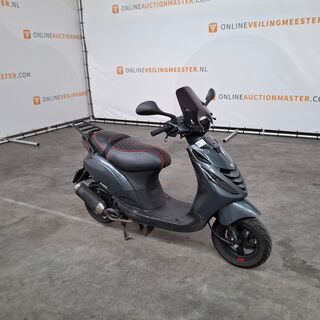 Bromfiets, Piaggio, Zip, 2019