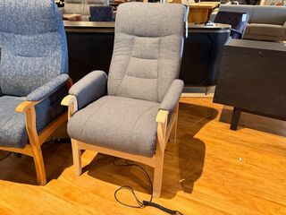 Relaxfauteuil elektrisch verstelbaar, maat medium sta op functie Knuds