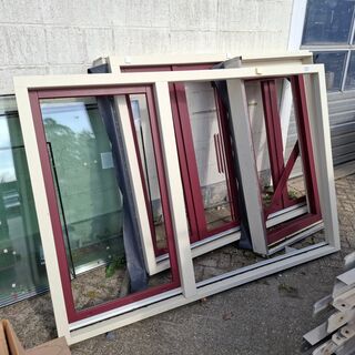 3x Diverse hardhouten kozijn