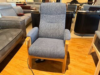 Relaxfauteuil elektrisch verstelbaar, maat medium sta op functie Knuds