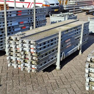 Ca.16x O-roostervloer, Layher, Allround | 257×32 cm, in transportbok