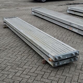 2x Loopbrug Layher
