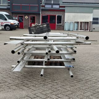 8x Leuning, Layher