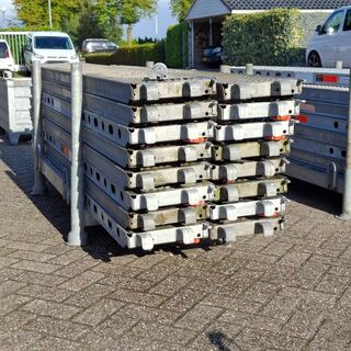Ca.16x O-roostervloer, Layher, Allround | 257×32 cm, in transportbok