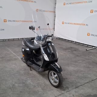 Bromfiets, Vespa, LX 4T, 2011