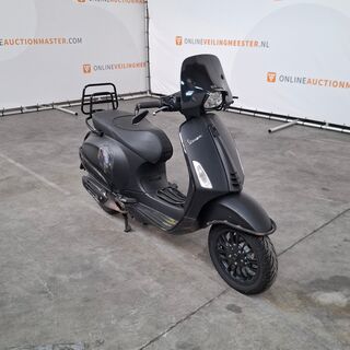 Bromfiets, Vespa, Sprint 50, 2019