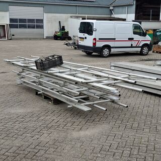8x Leuning, Layher