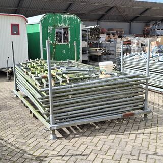 Ca. 18x Bouwhek in transportbok
