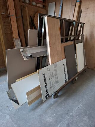 Platenwagen met inhoud