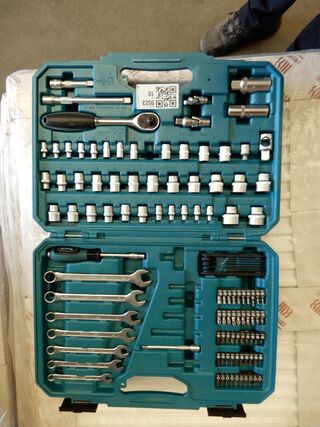 Doppen met sleutels en bitjes, Makita