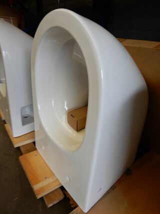 Wandcloset met zitting, Clou, wit