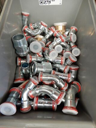 Ca. 60x Diverse perskoppelingen, Gebreid, mapress, chroom