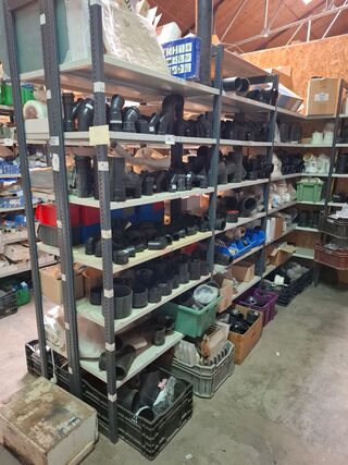 Partij installatiemateriaal  o.a. Hansa, Grohe, etc